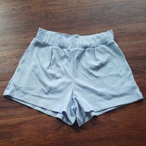 Vuori Light Blue Women's Athleisure Chic Feminine Casual Trendy Shorts Size XS